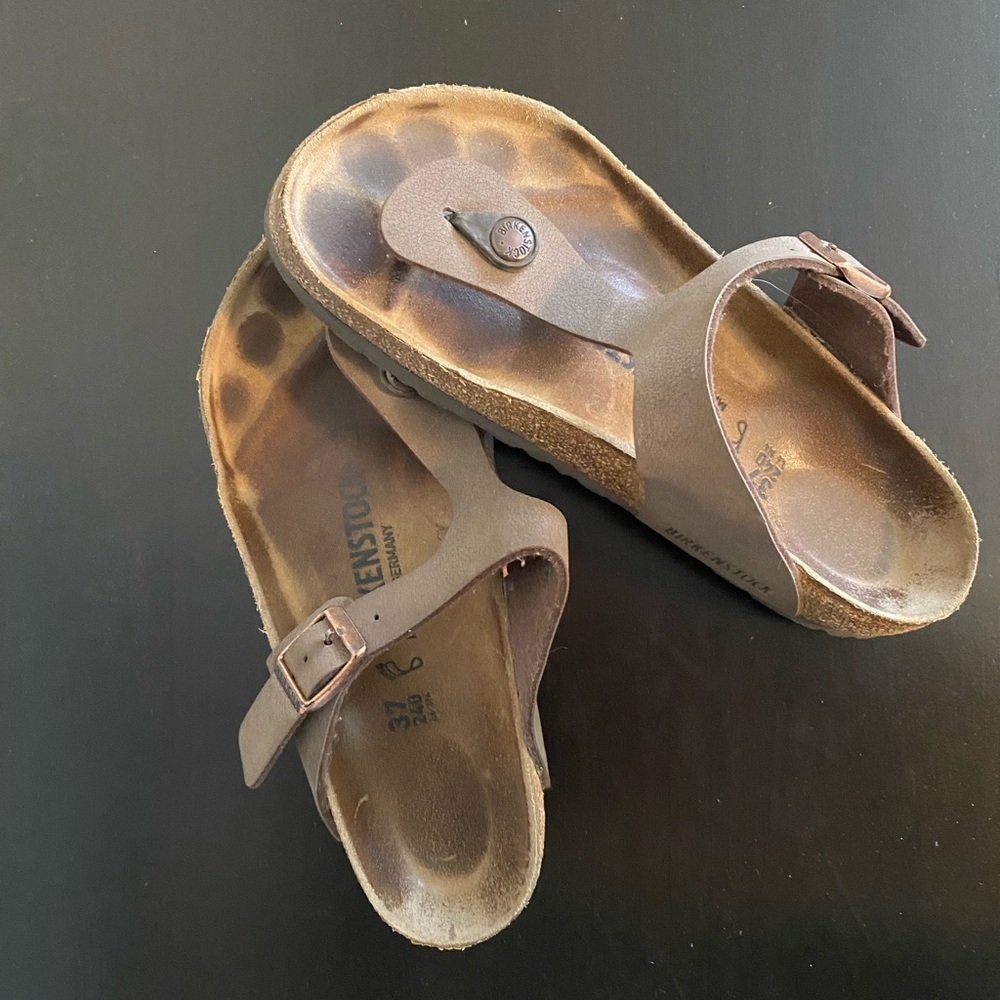 Birkenstock Gizeh sandals